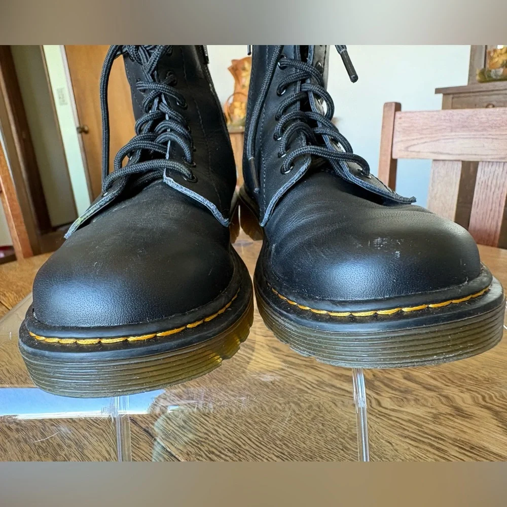 Doc Martens Junior boots, side zip and lace up size US-3/EU-34 model 15382